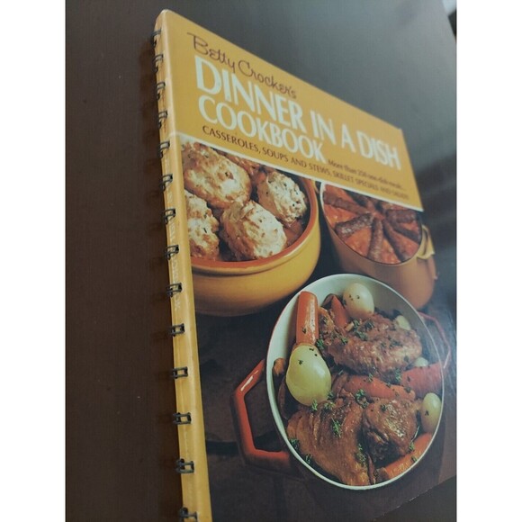 Betty Crocker's Dinner In A Dish Cookbook 1973 HC Spiral 8th Printing VTG-Good - Picture 2 of 11